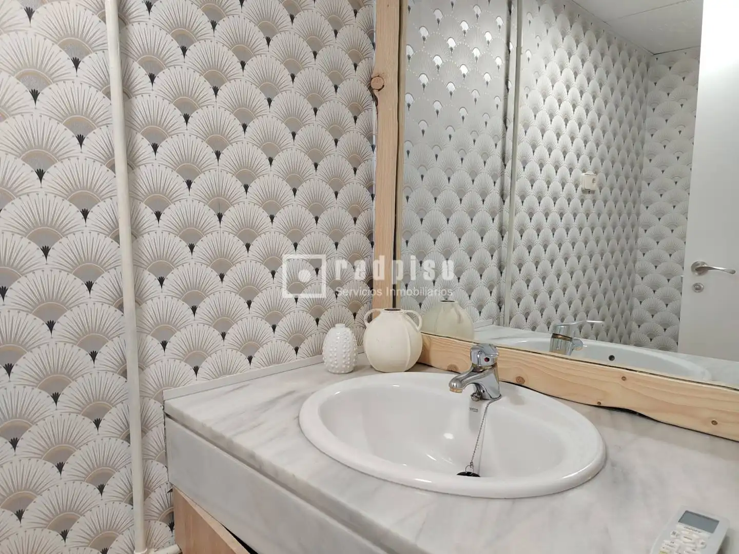 Baño de Oficina de alquiler en Alcalá de Henares con Aire acondicionado y Calefacción