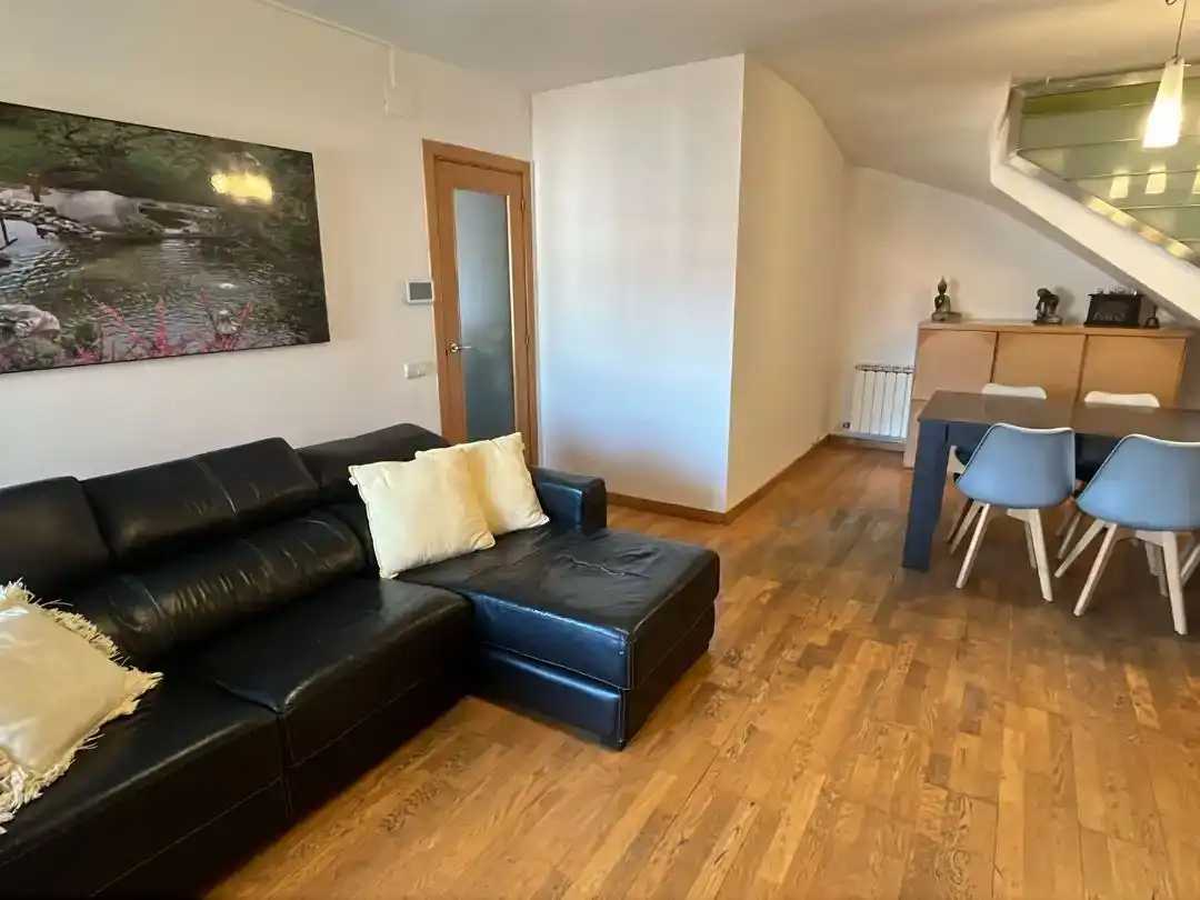 Sala d'estar de Dúplex en venda en Gavà amb Aire condicionat i Balcó