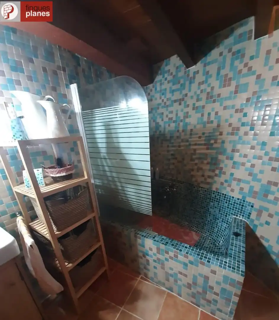 Baño de Casa o chalet en venta en Cabó con Calefacción y Jardín privado