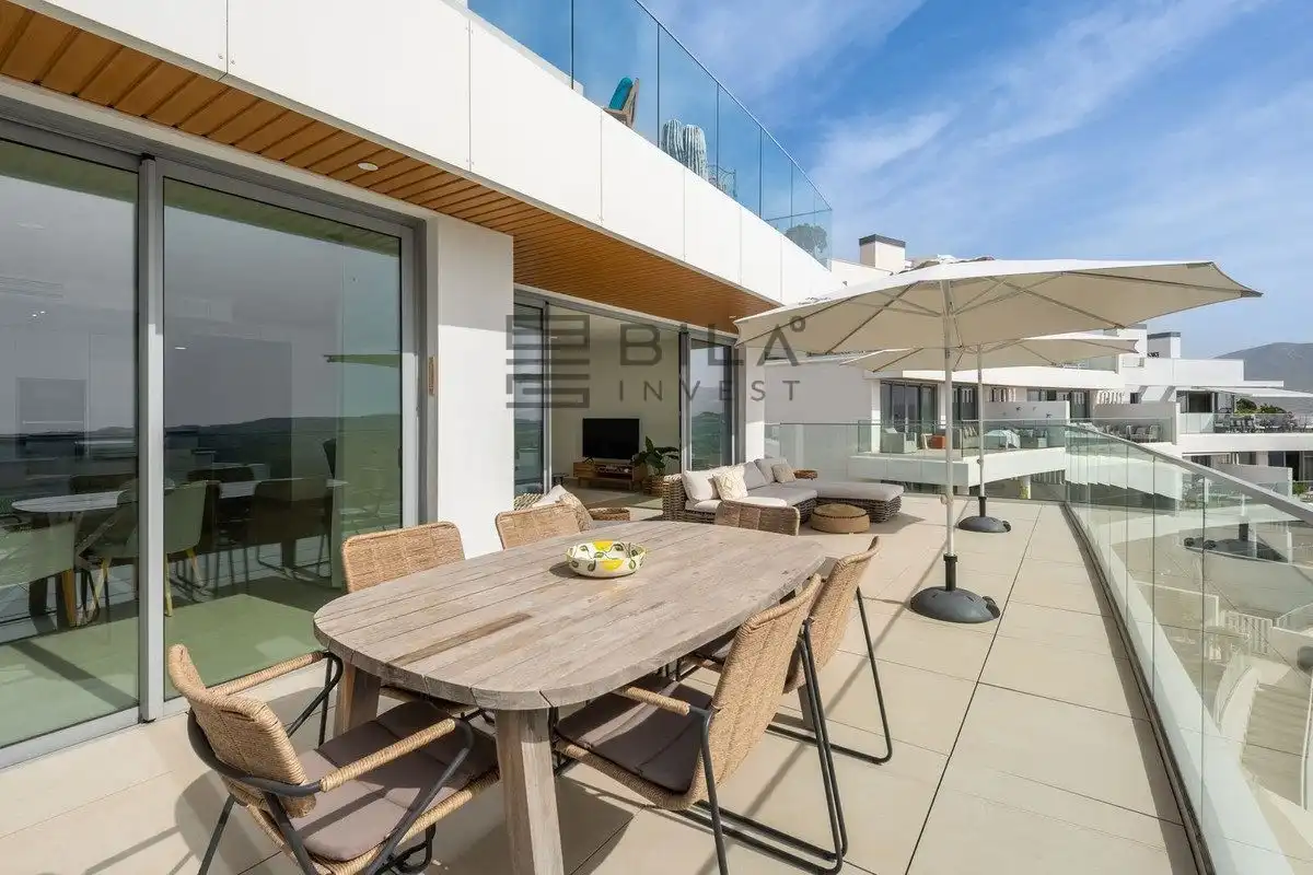Àtic amb piscina en venda a One Residences, imagen 3