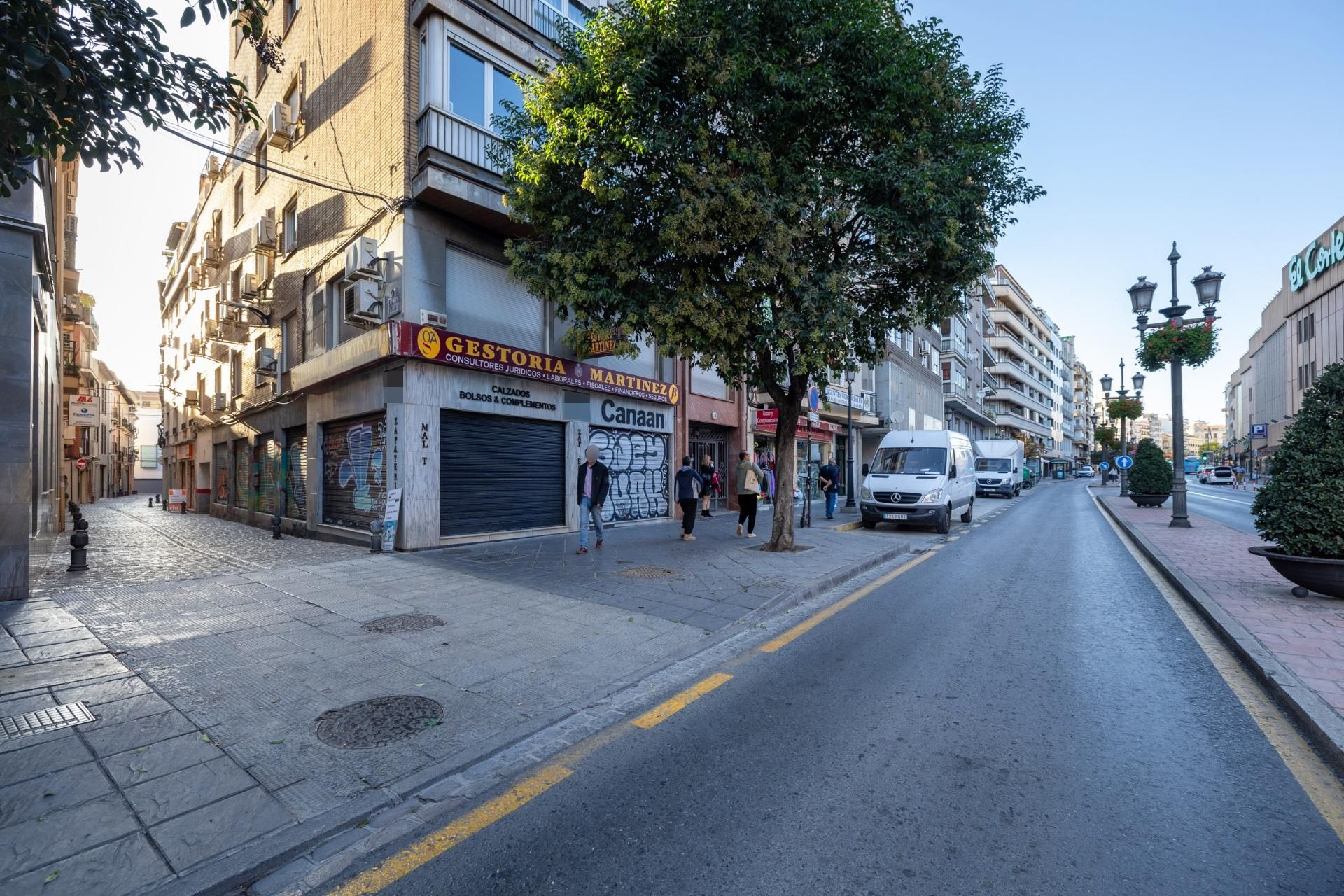 Exterior view of Premises to rent in  Granada Capital