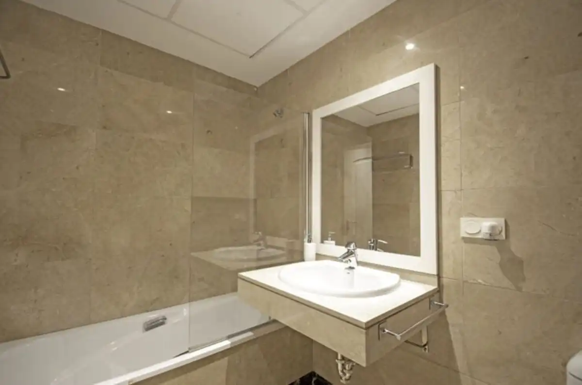 Apartment with pool for sale in La Alcaidesa, imagen 10