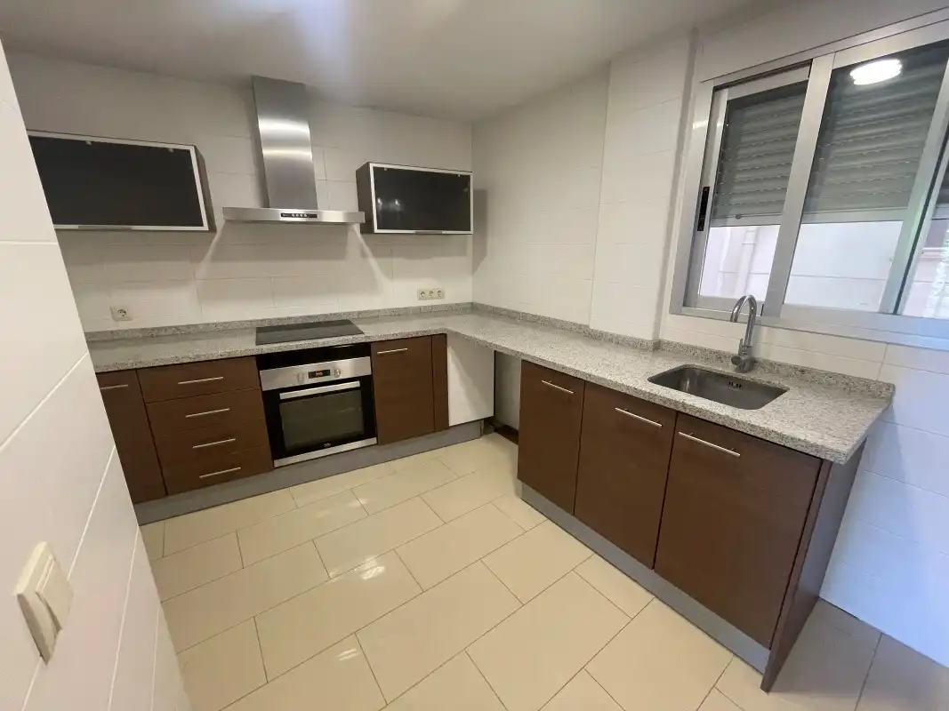 Küche von Maisonette zum Verkauf in Gandia mit Klimaanlage