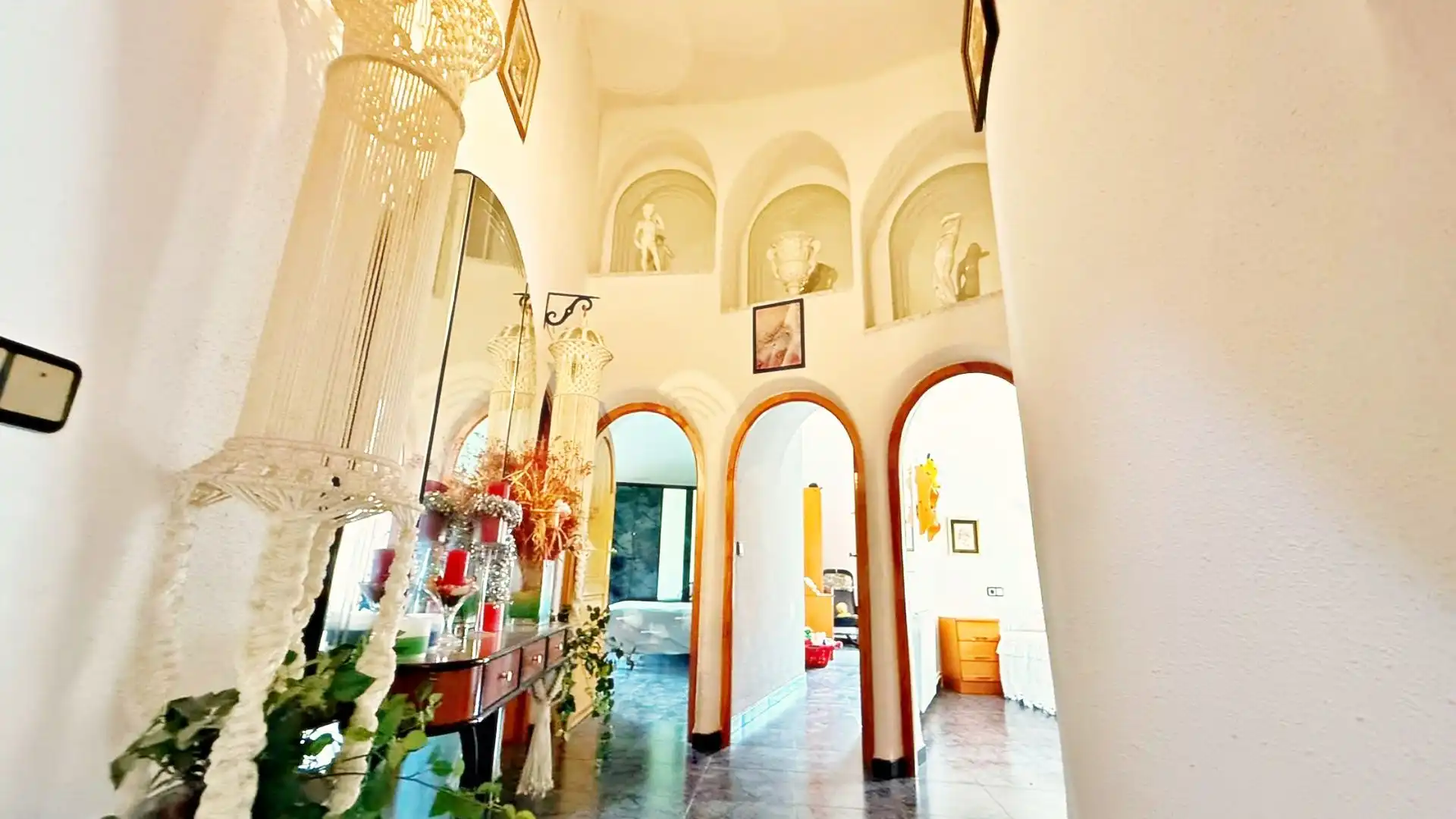 Casa pareada con piscina en venta en Calle Maestra Doña Mercedes, imagen 6