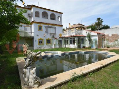 Jardí de Casa o xalet en venda en Montequinto amb Aire condicionat, Terrassa i Piscina