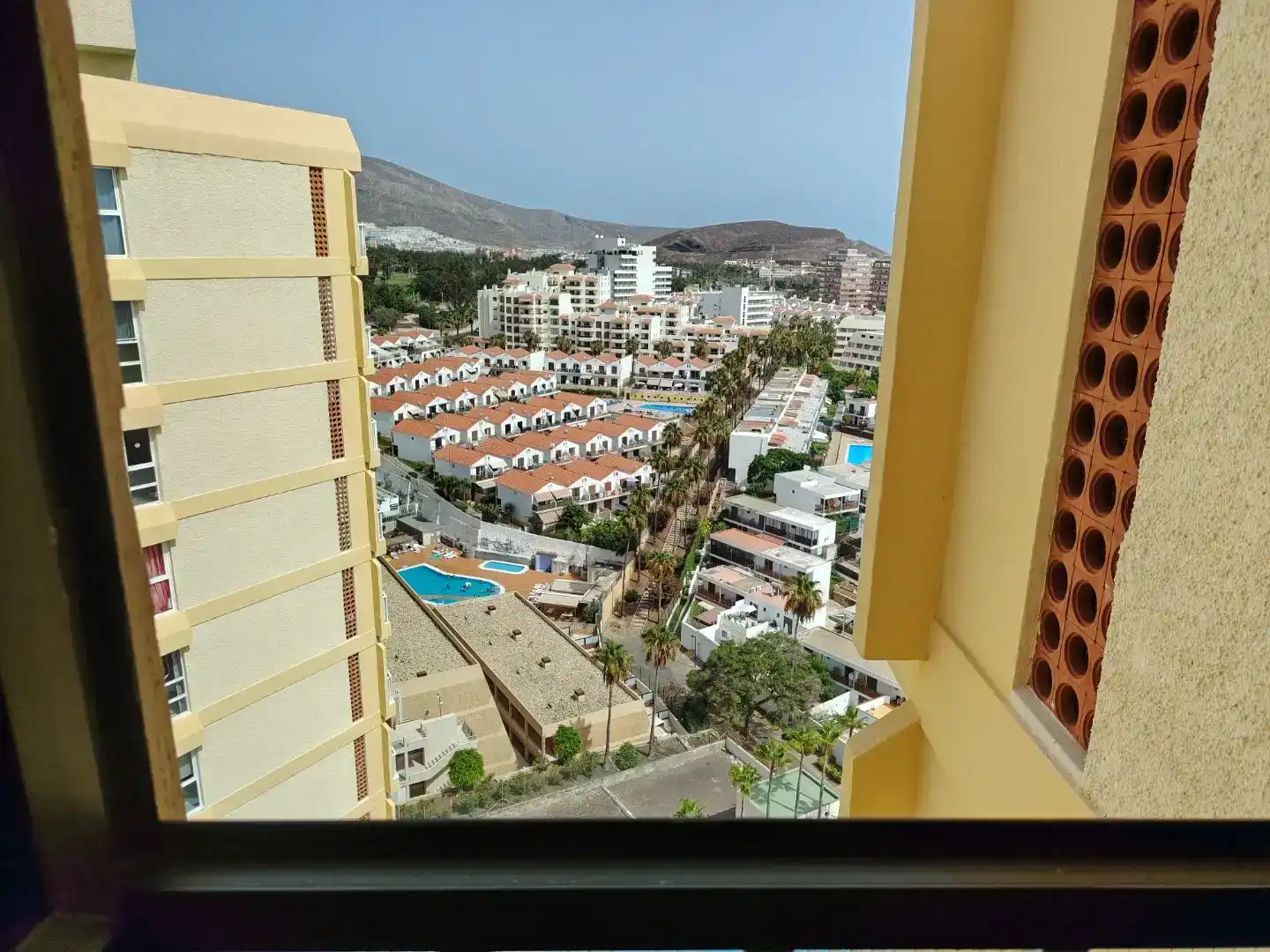 Vista exterior de Pis en venda en Arona amb Piscina i Balcó