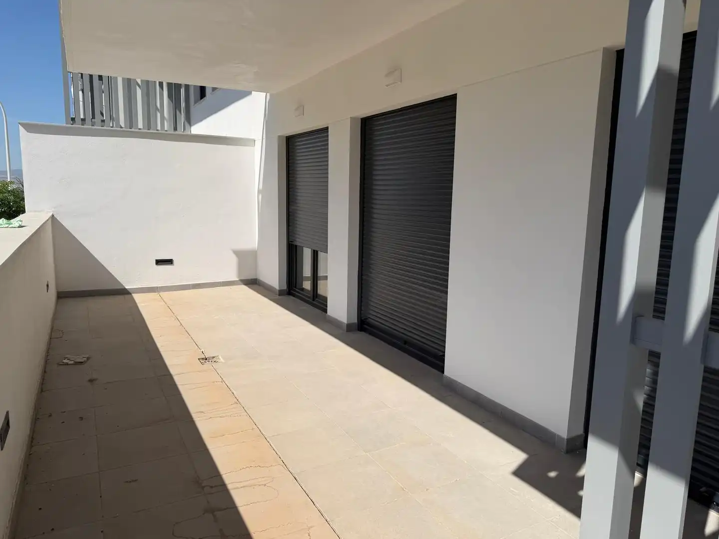 Außenansicht von Wohnung zur Miete in Granada mit Klimaanlage, Heizung und Terrasse