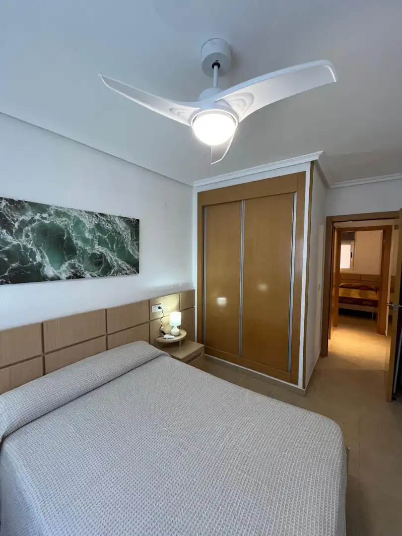 Habitación de Apartamento de alquiler en Oropesa del Mar / Orpesa con Aire acondicionado, Terraza y Amueblado