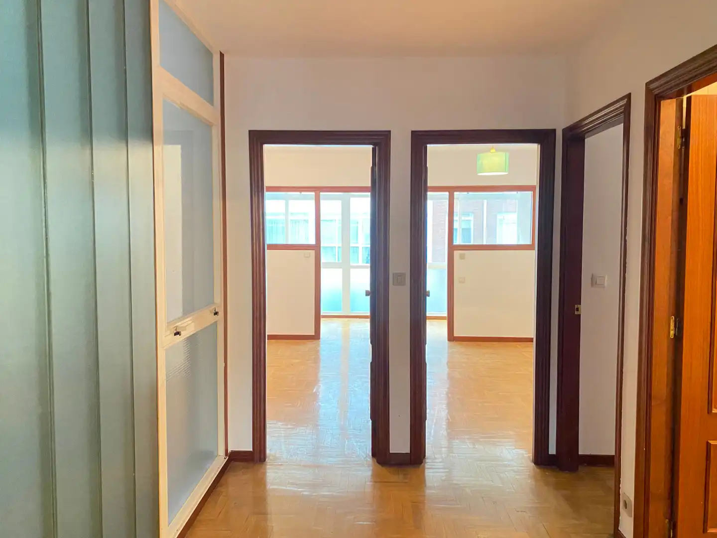 Piso en venta en Santiago de Compostela  con Calefacción, Trastero y Amueblado