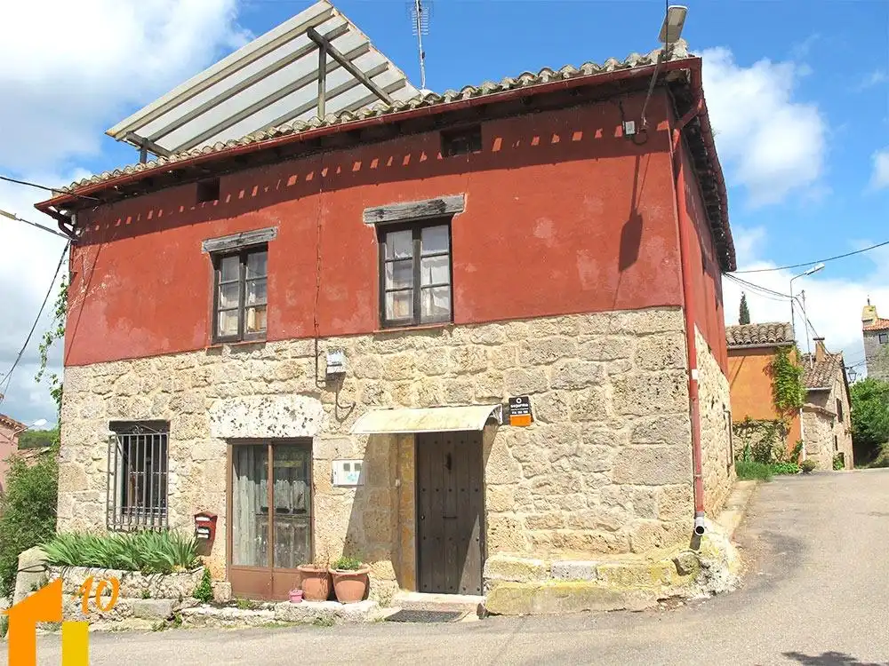 Exterior view of Houses for sale in Revillarruz  with Heating and Storage room