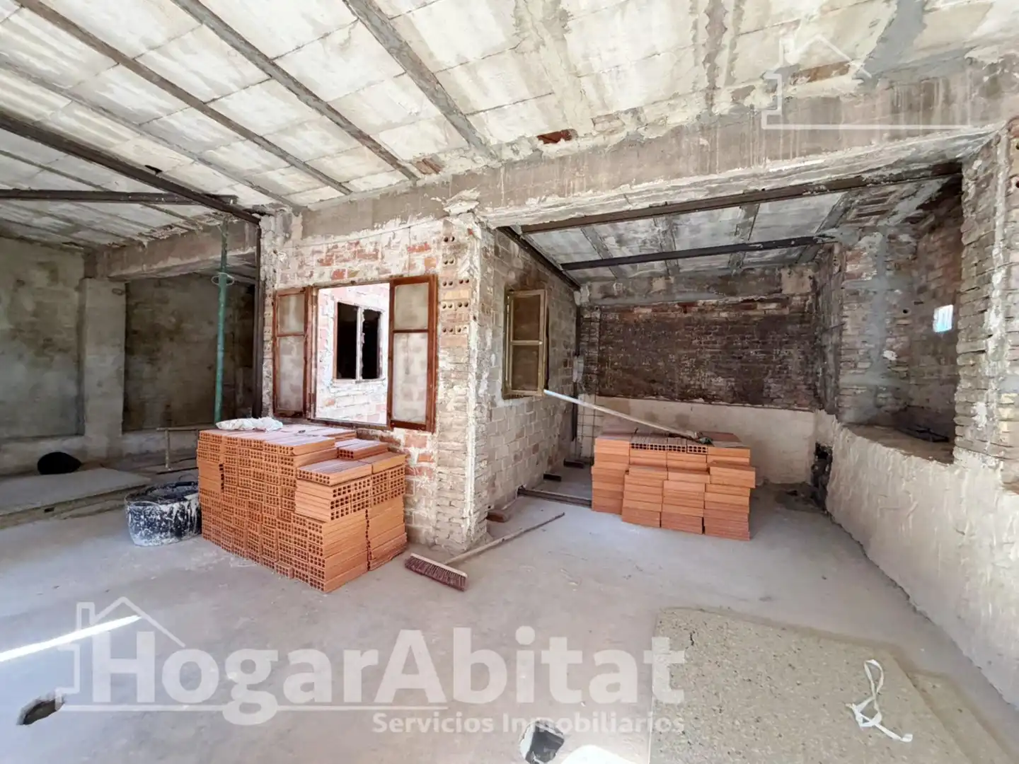 Casa o chalet en venta en Sagunto / Sagunt con Terraza y Balcón