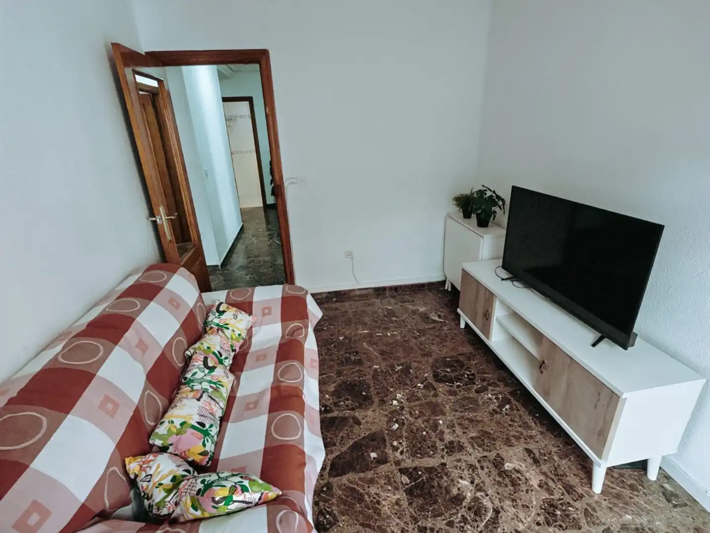 Appartamento con terrazza in affitto a Centro, imagen 3