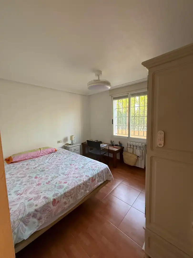 Habitación de Casa o chalet de alquiler en Elche / Elx con Aire acondicionado, Calefacción y Jardín privado