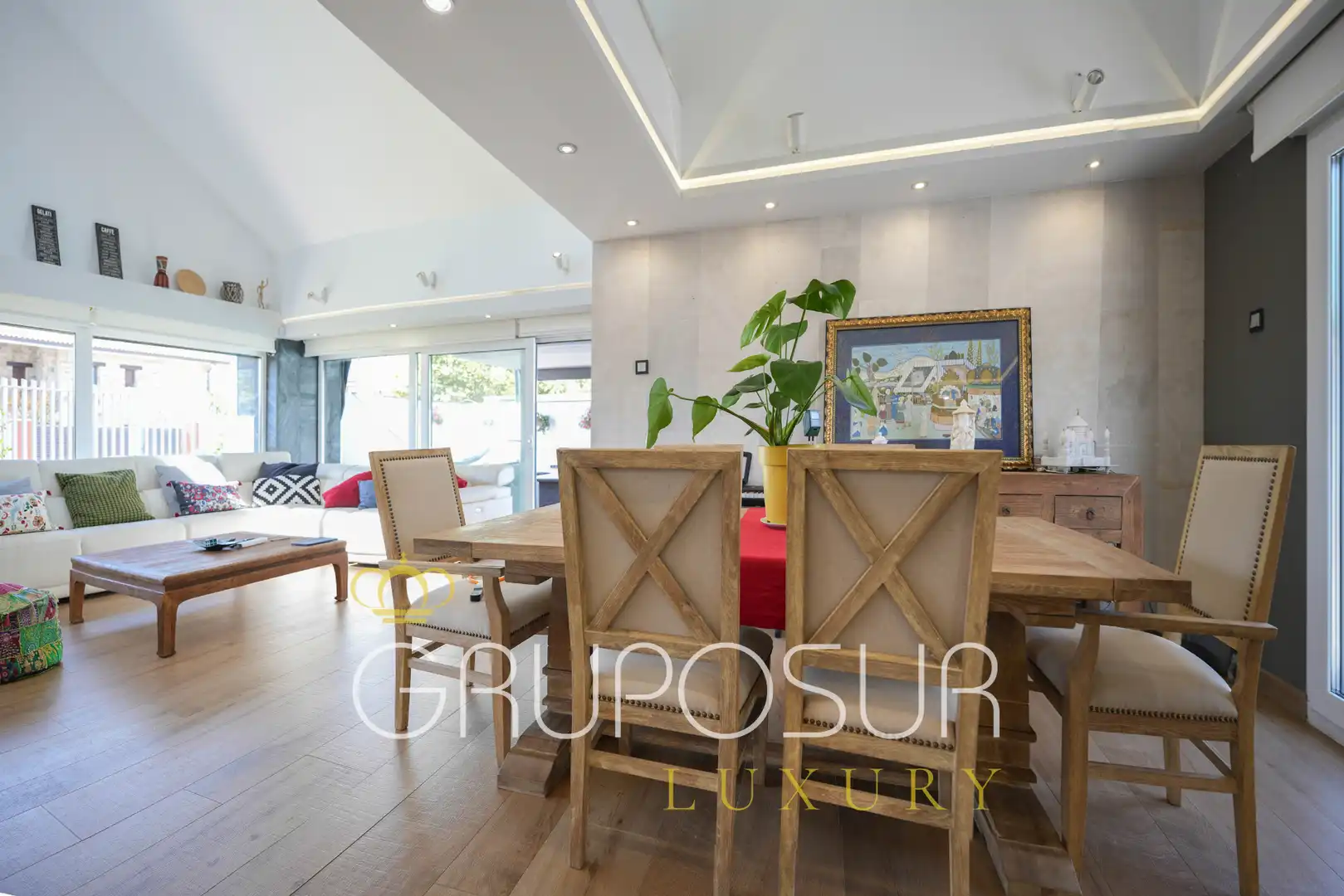 Comedor de Casa o chalet en venta en Valladolid con Aire acondicionado, Calefacción y Jardín privado