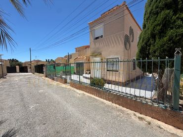 Maison mitoyenne à vendre à Urbanizacion Marina-Rosa 2712