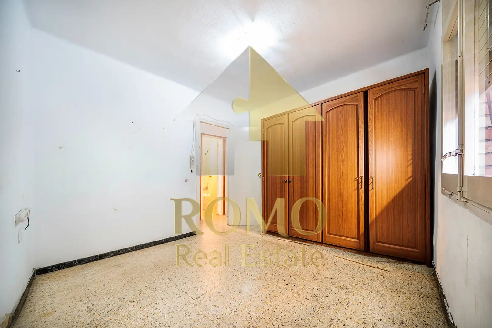 Außenansicht von Wohnung zum Verkauf in Santa Perpètua de Mogoda mit Balkon