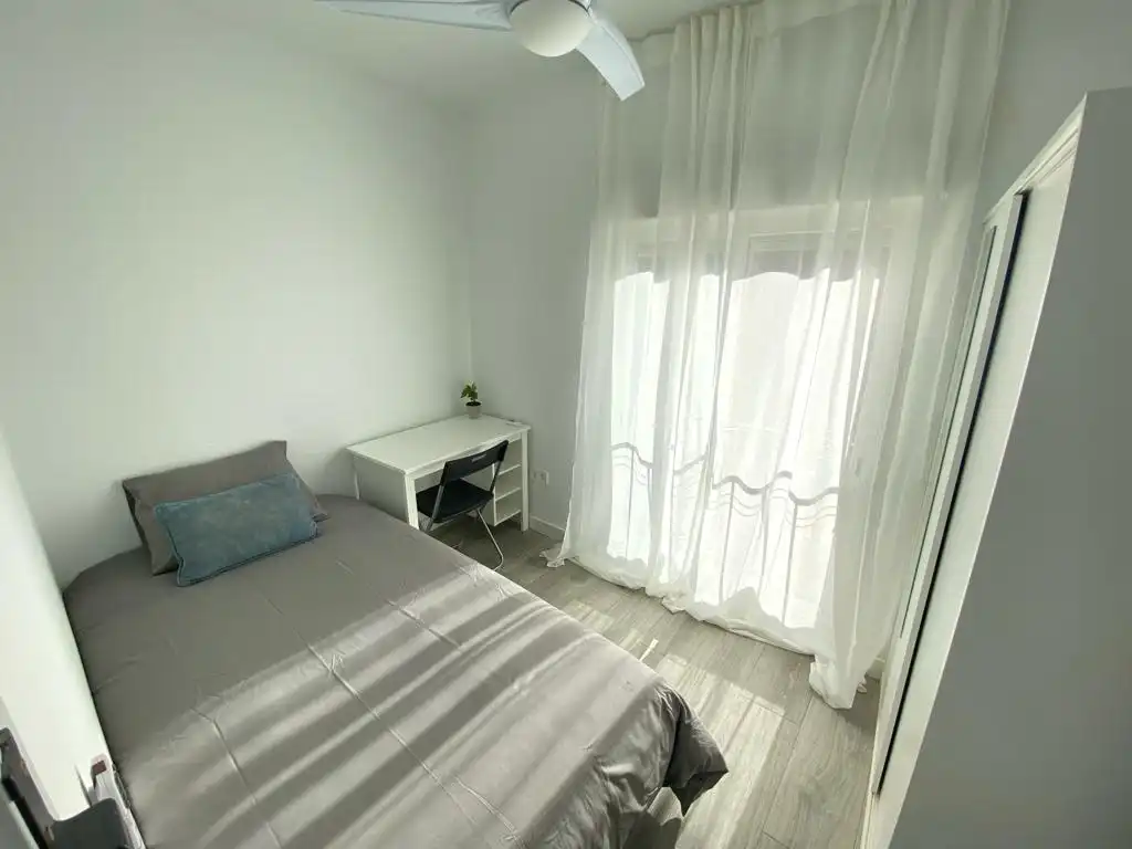 Bedroom of Flat for rent in Madrid  with Heating, Furnished and Oven