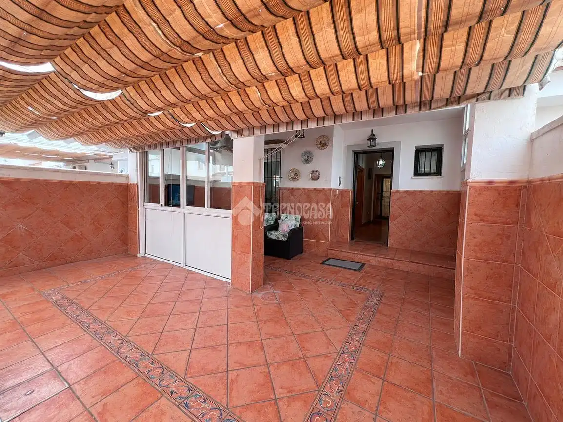 Casa bifamiliare in vendita a Núcleo urbano