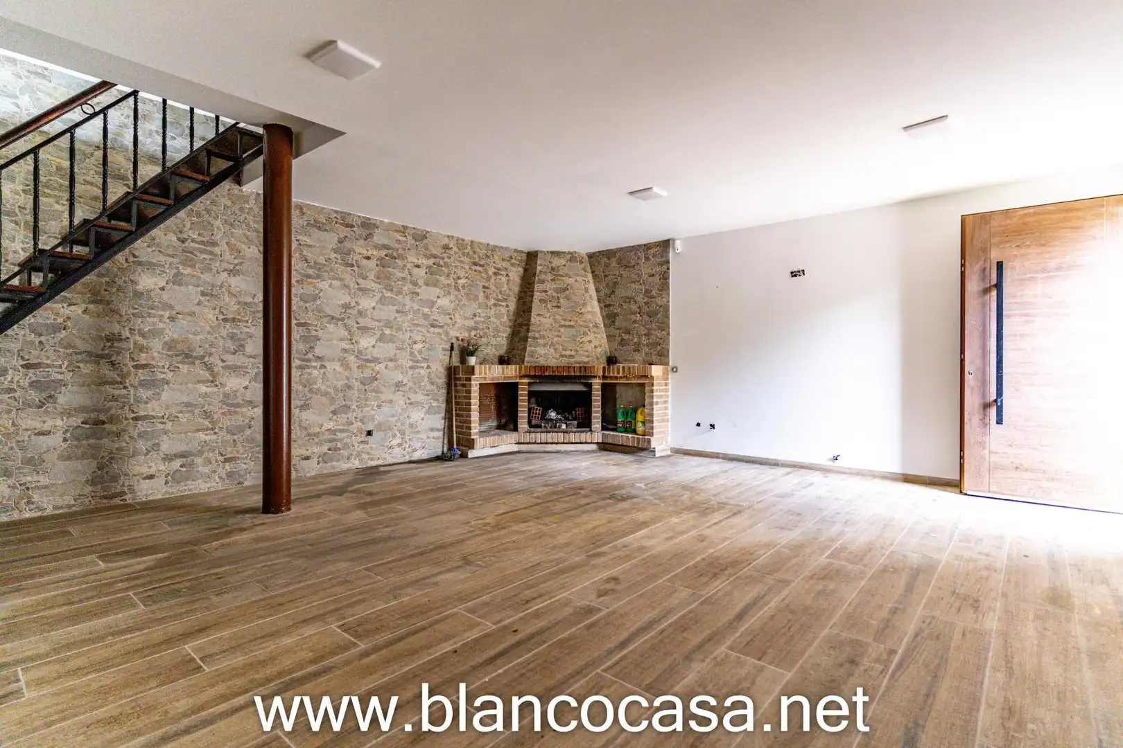 Haus oder Chalet zum Verkauf in Vimianzo mit Privatgarten, Terrasse und Abstellraum