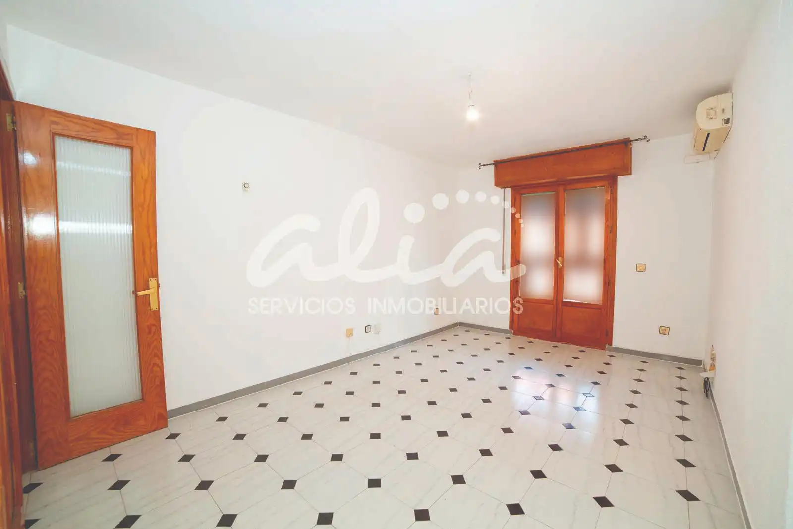 Living room of Flat for sale in Pinto  with Air Conditioner, Heating and Terrace