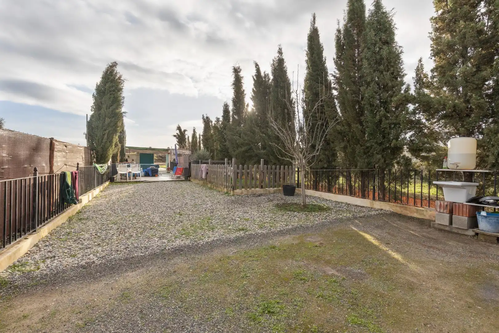 Country homes for sale in Chimeneas