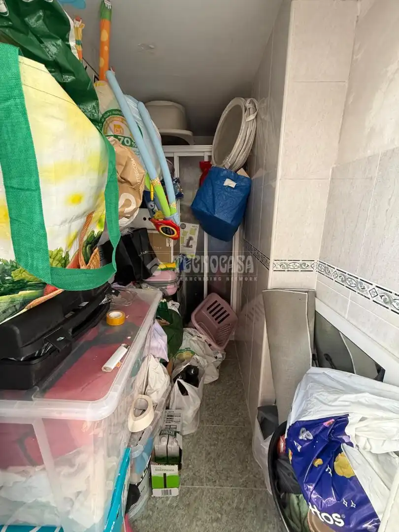 Flat for sale in Sevilla  with Air Conditioner