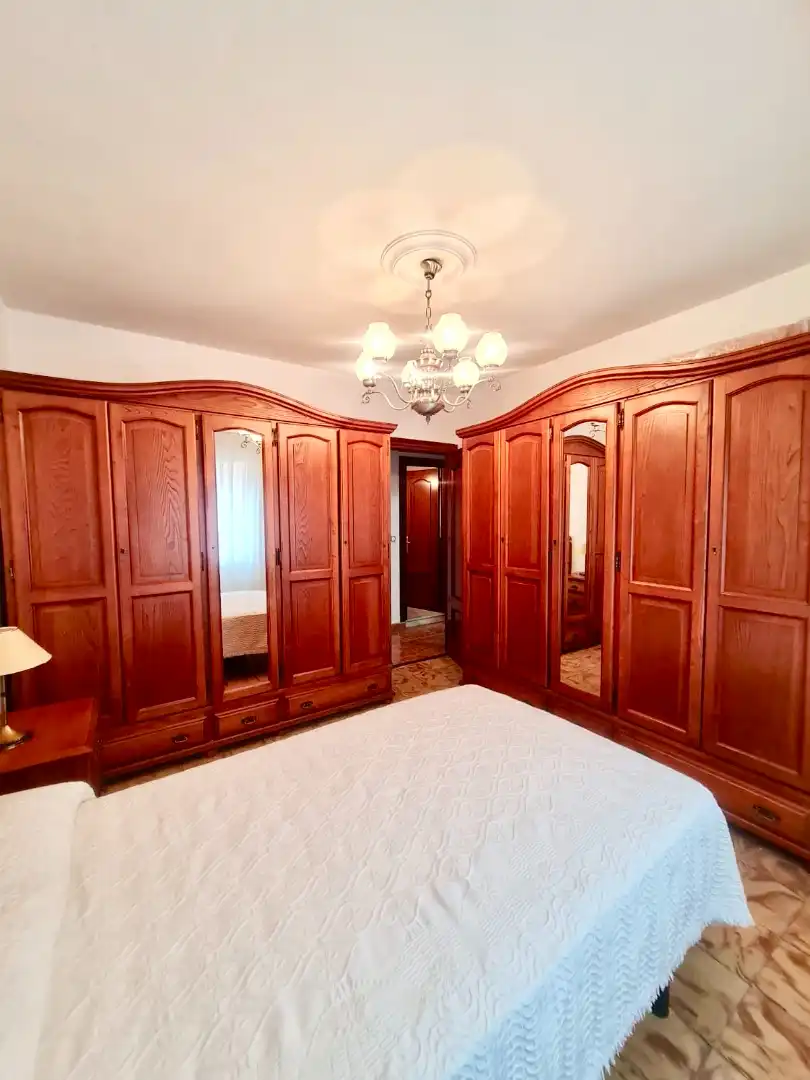 Habitación de Piso en venta en Gijón  con Amueblado