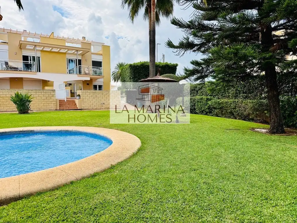 Exterior view of Apartments for sale in Las Marinas / Les Marines