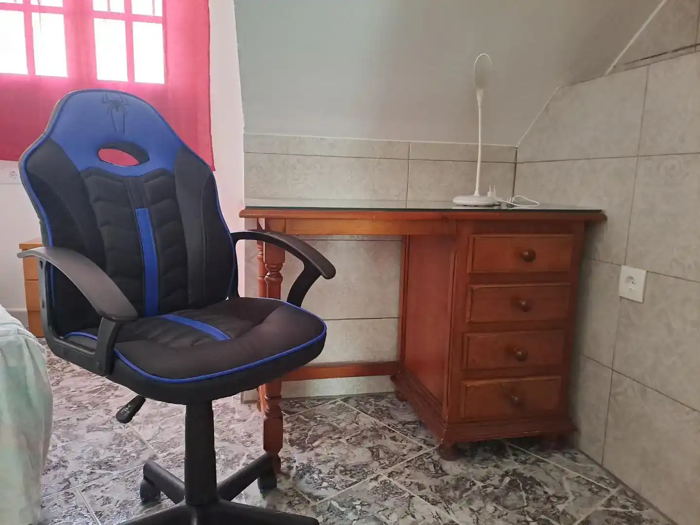 Schlafzimmer von Erdgeschoss zur Miete in Osuna mit Klimaanlage