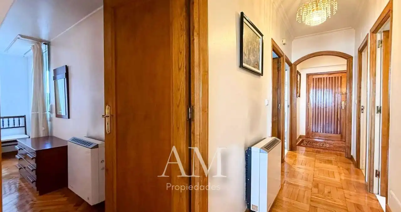 Piso con ascensor en venta en Calle Venezuela, imagen 32