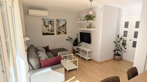 Foto 2 de Piso de alquiler en Marques de Nervion, Barrio del Nervión, Sevilla Capital