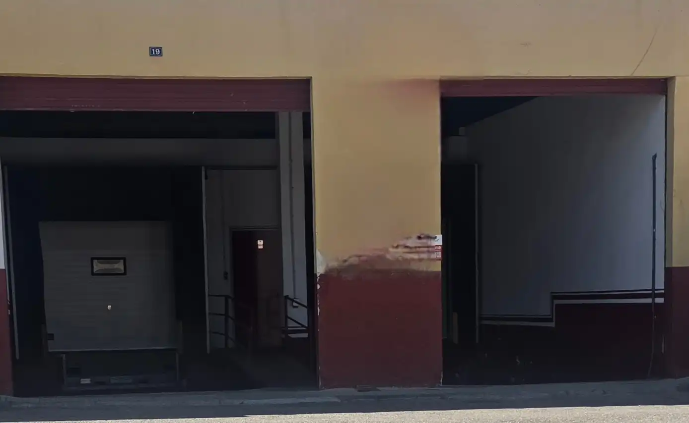 Industrial buildings for rent in Manacor  with Alarm