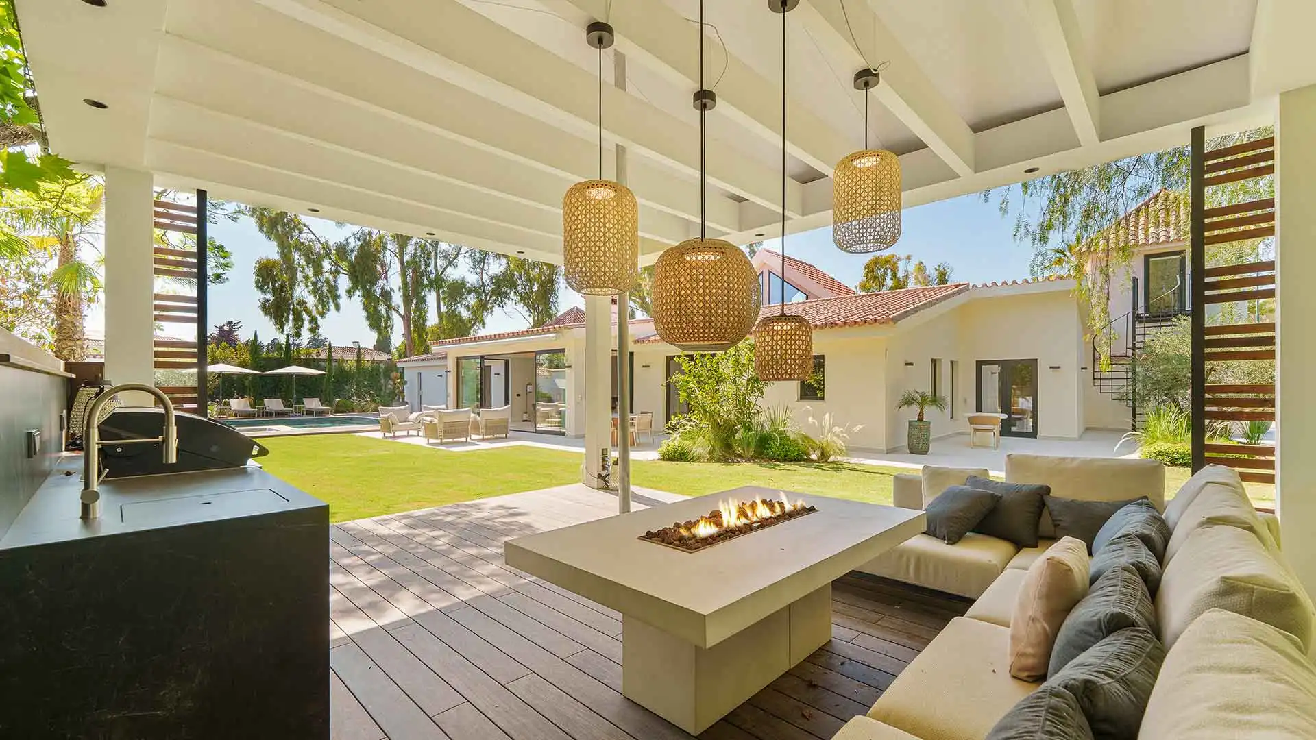 Terrassa de Casa o xalet en venda en Marbella amb Aire condicionat, Jardí privat i Terrassa