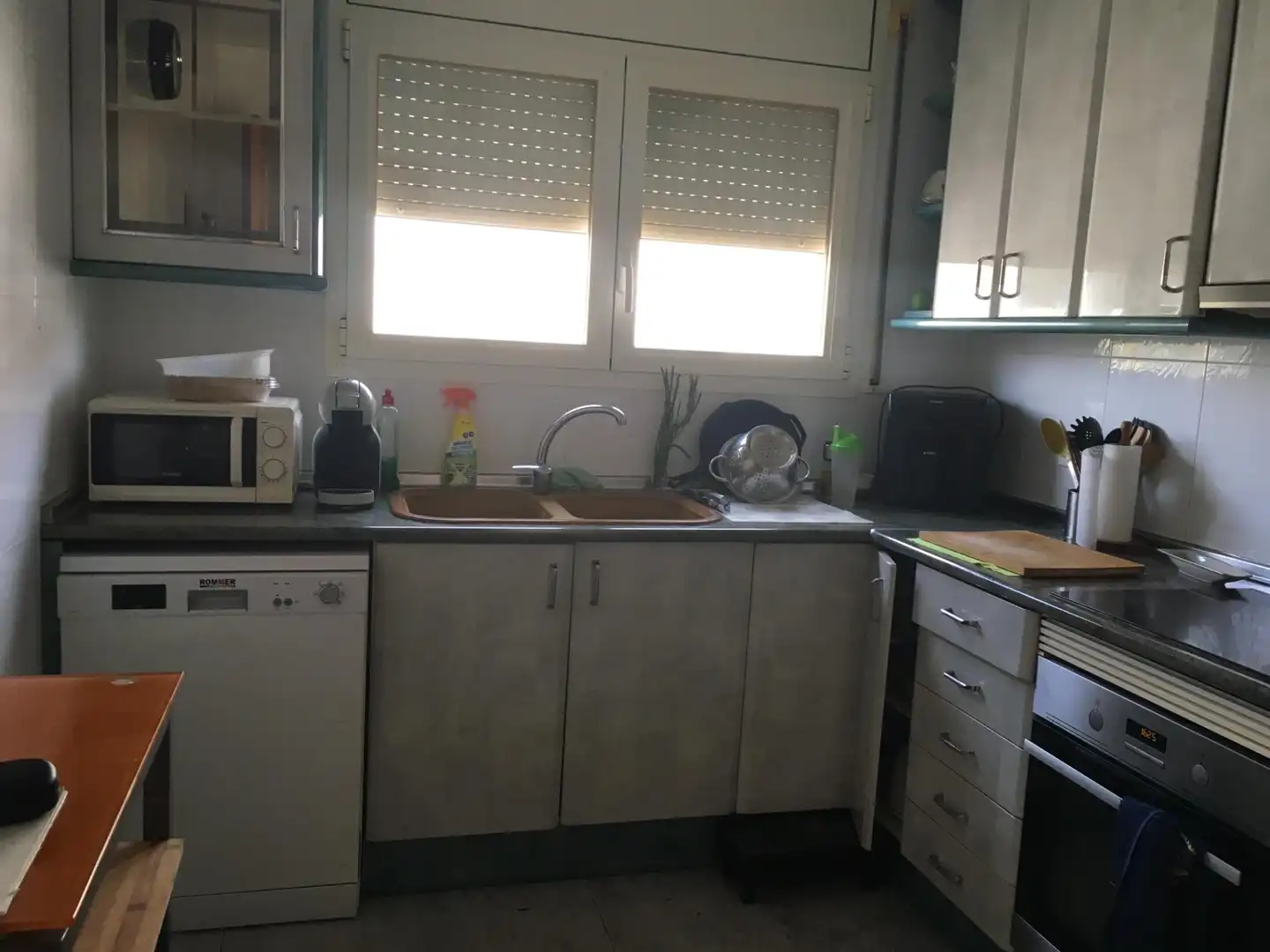 Kitchen of Houses for sale in Sabadell  with Air Conditioner, Terrace and Balcony