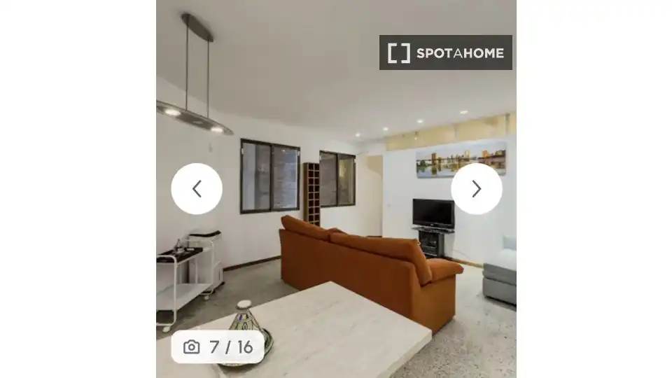 Habitació a La Nova Esquerra de l'Eixample