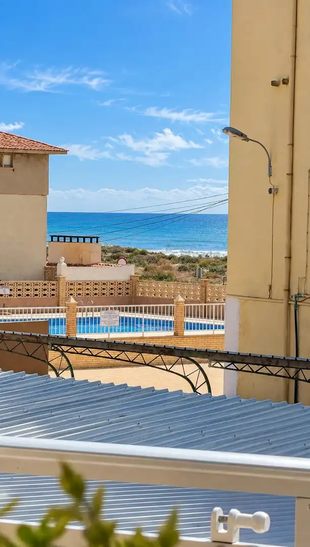 Exterior view of Flat for sale in Pobles del Sud