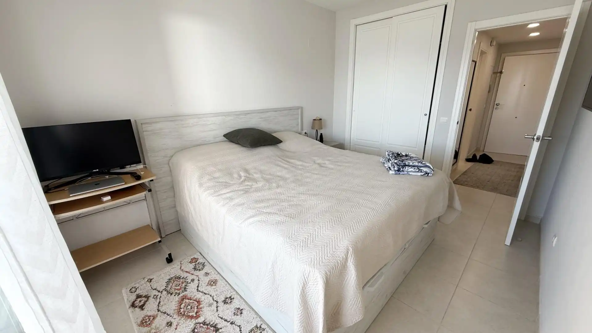 Dormitori de Apartament en venda en Calpe / Calp amb Aire condicionat, Calefacció i Jardí privat