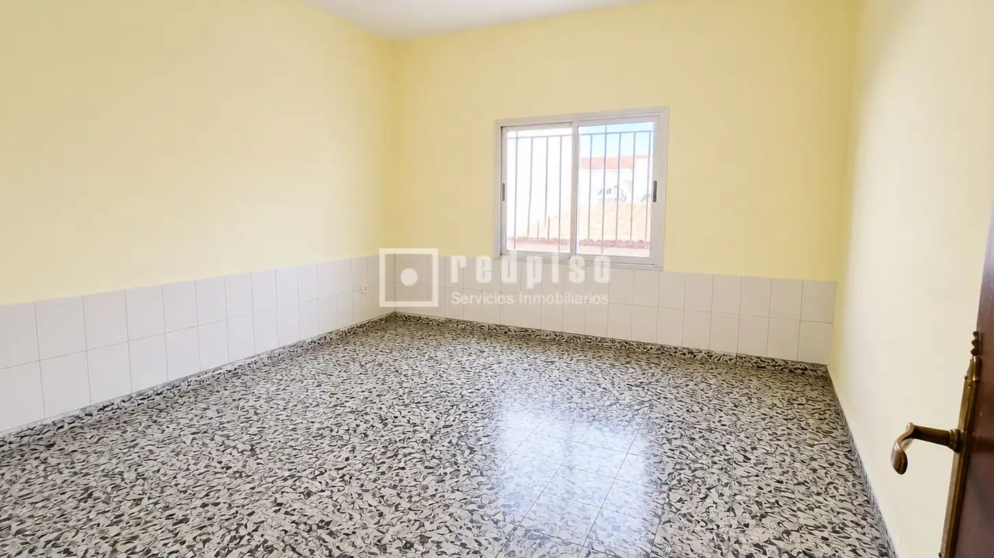 Bedroom of Houses for sale in Alameda de la Sagra