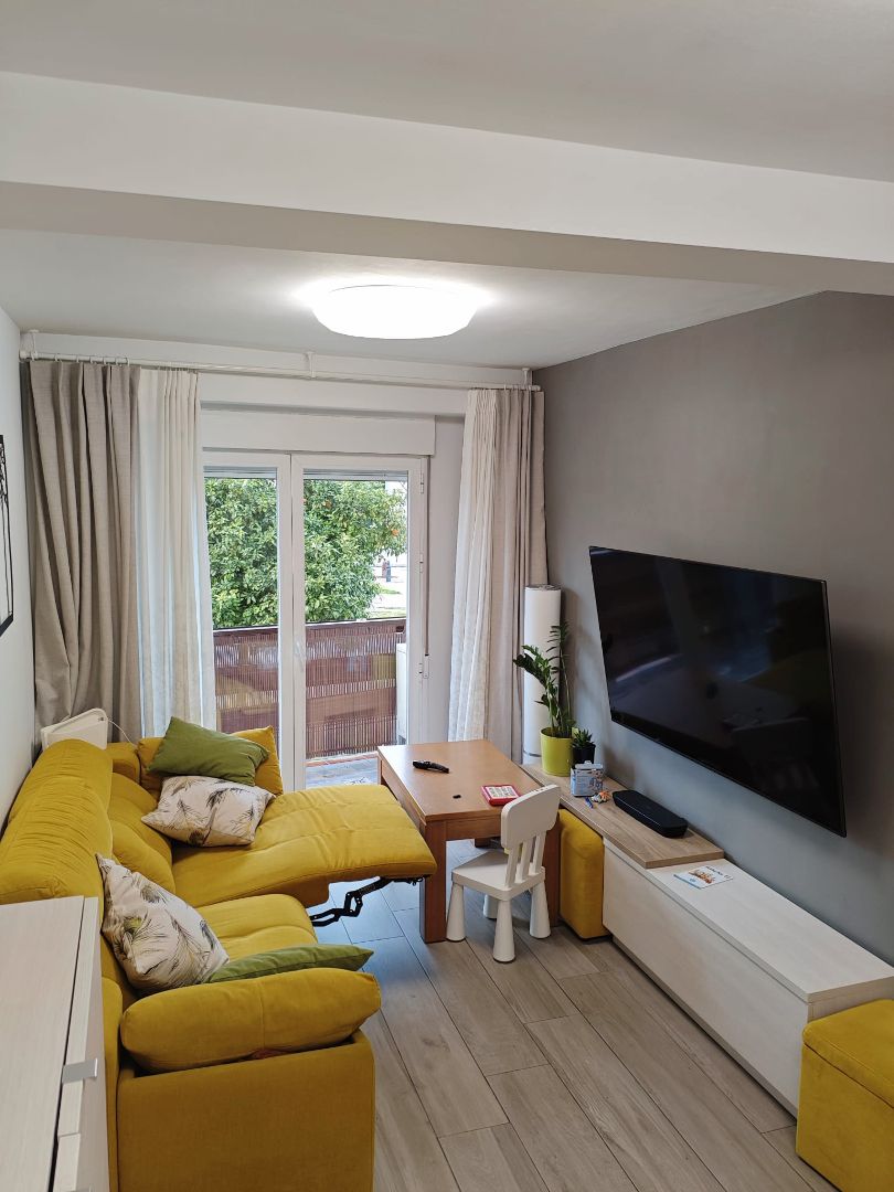 Sala d'estar de Pis en venda en  Córdoba Capital amb Aire condicionat, Calefacció i Parquet