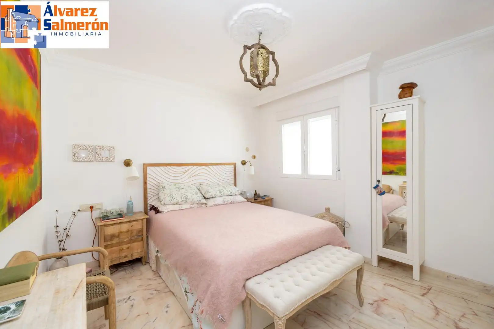 Bedroom of Apartments for sale in Granada