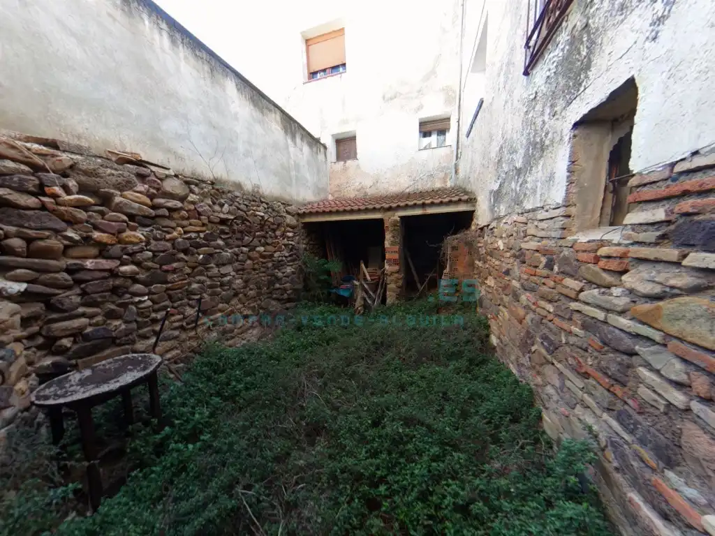 Houses for sale in Ainzón, Zaragoza