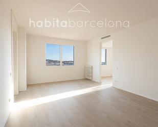 Bedroom of Attic to rent in  Barcelona Capital  with Air Conditioner, Heating and Private garden