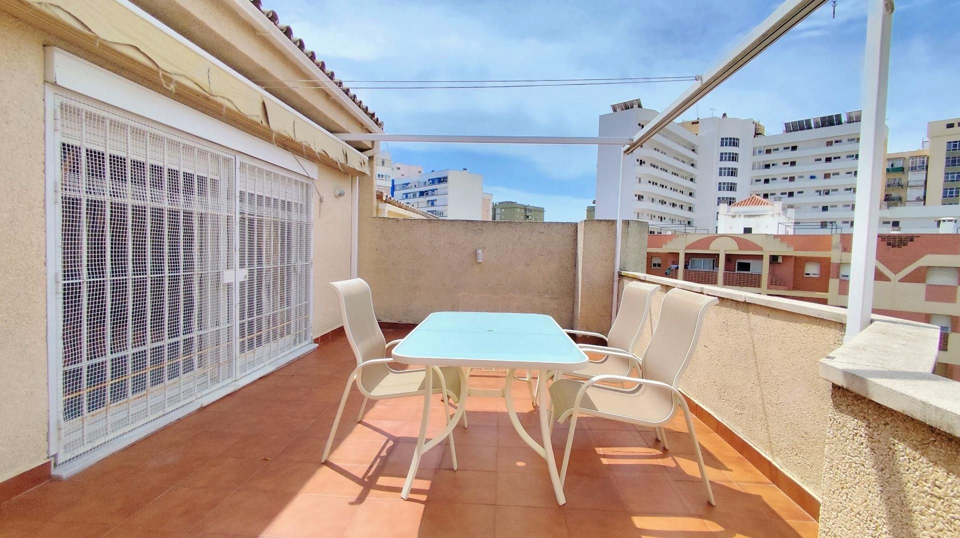 Terrassa de Àtic en venda en Torremolinos amb Aire condicionat, Calefacció i Jardí privat