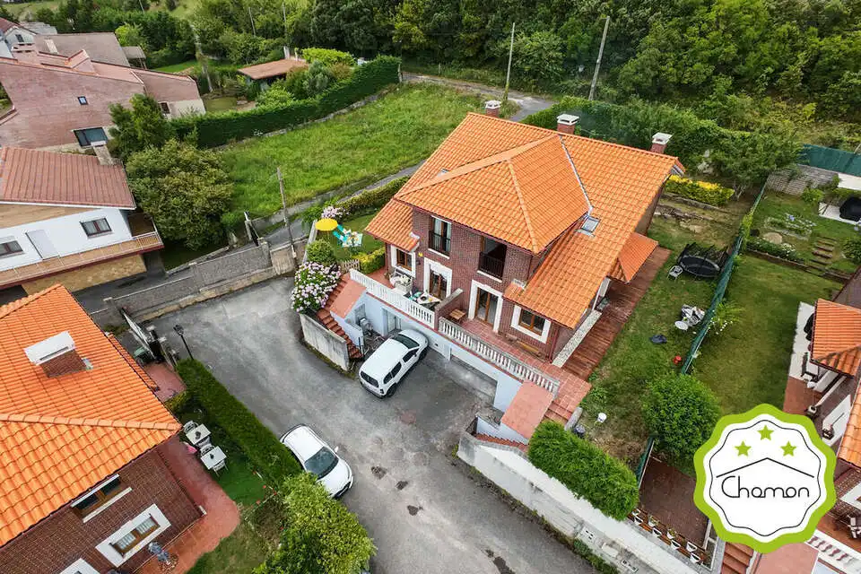 Exterior view of Houses for sale in Castro-Urdiales  with Heating and Furnished