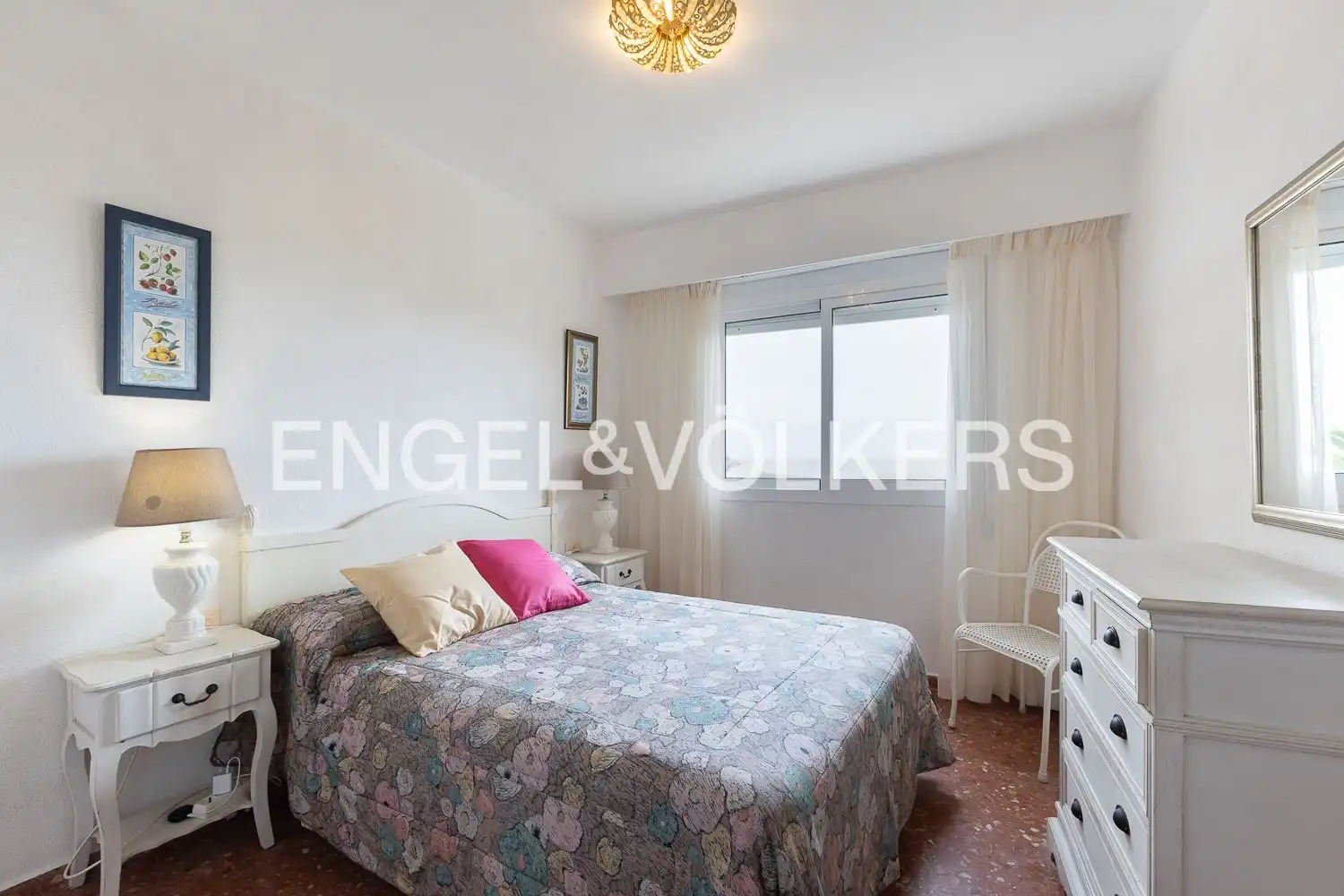 Habitación de Piso en venta en Sueca con Calefacción, Terraza y Piscina