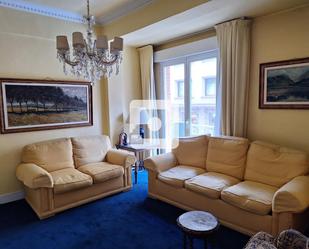 Living room of Flat for sale in Bilbao   with Heating, Terrace and Balcony