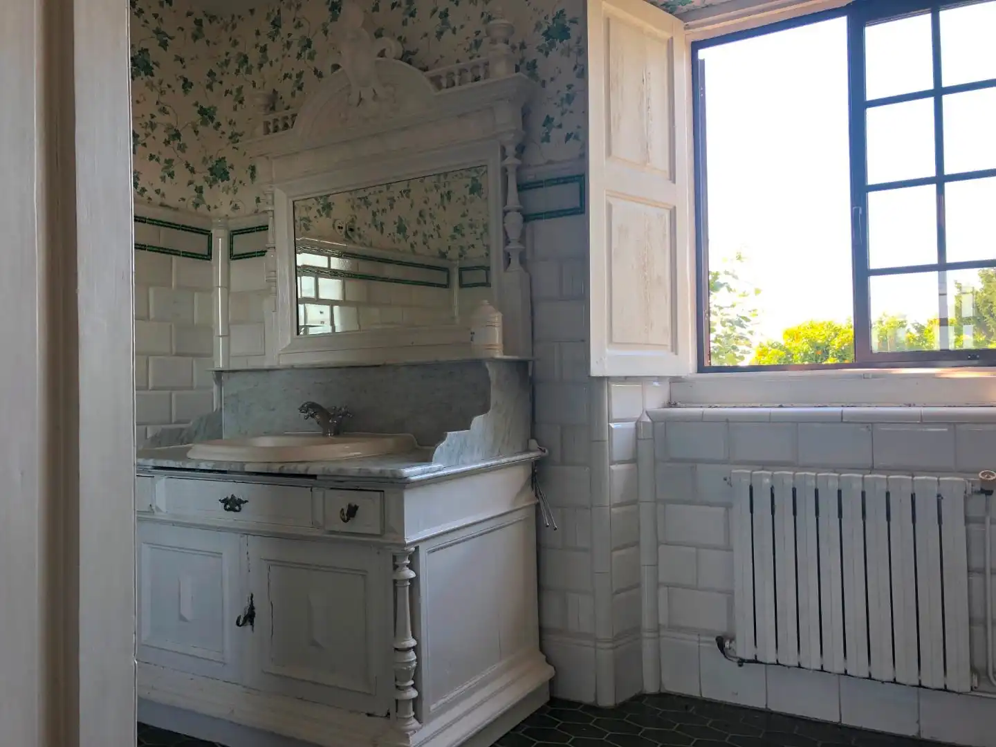 Badezimmer von Haus oder Chalet zum Verkauf in Oleiros mit Privatgarten, Parkett und Terrasse
