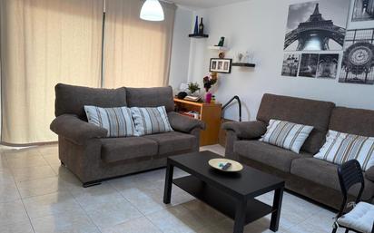 Sala d'estar de Casa adosada en venda en Yaiza