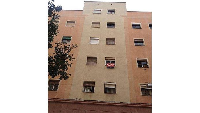 Foto 1 de Apartament en venda a C/ Travau, El Turó de la Peira, Barcelona