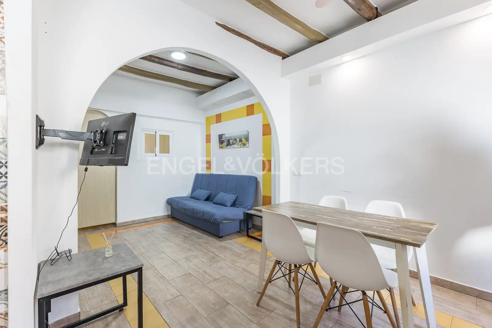 Sala de estar de Piso en venta en L'Hospitalet de Llobregat con Calefacción